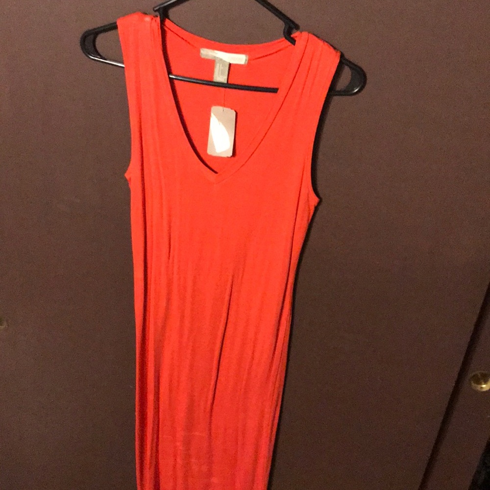 3/4 length burnt orange colored dress